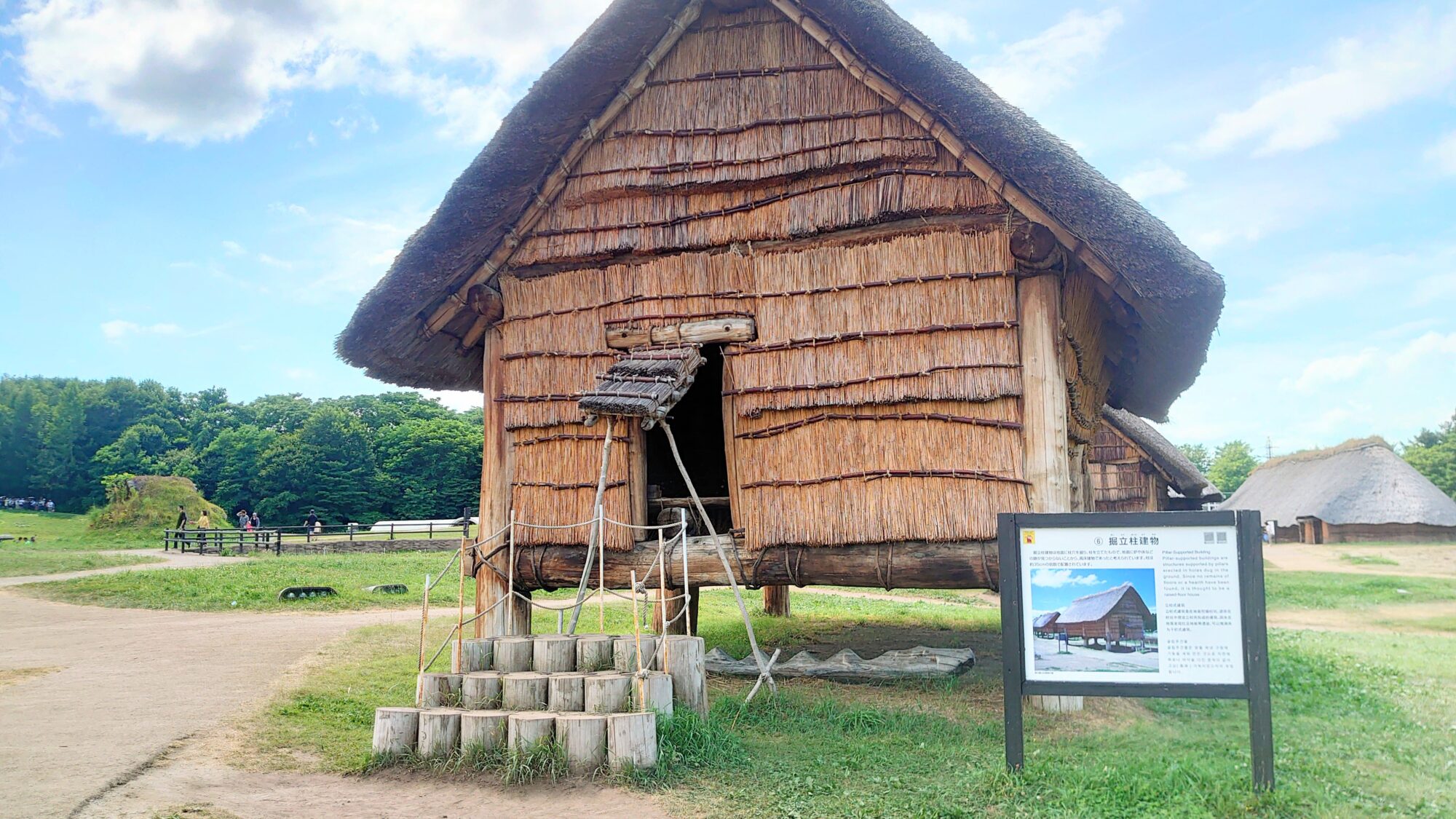 掘立柱建物