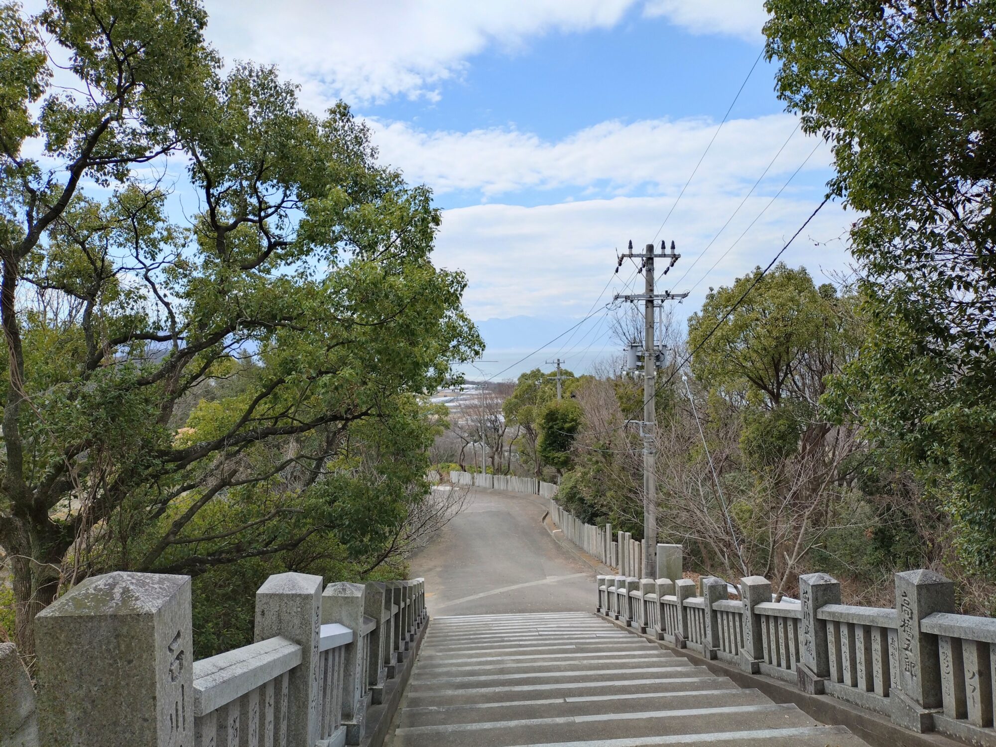 高屋神社参道