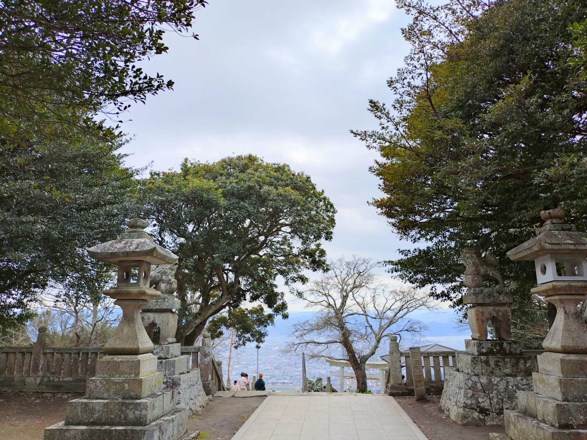 高屋神社本宮