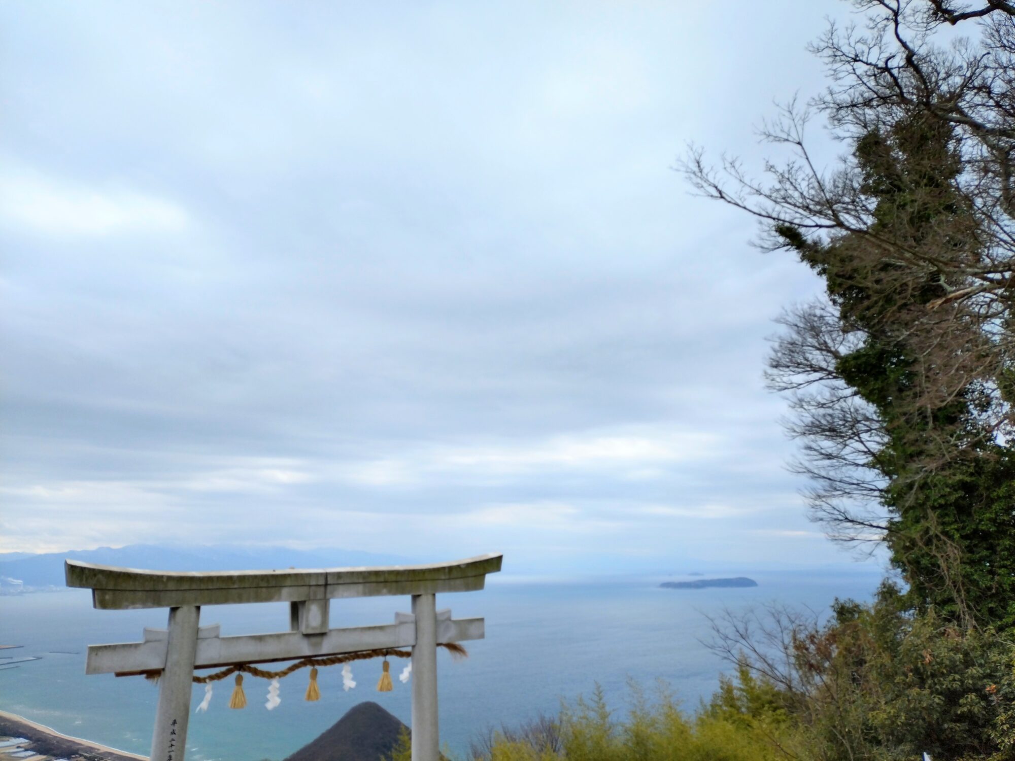 高屋神社・天空の鳥居