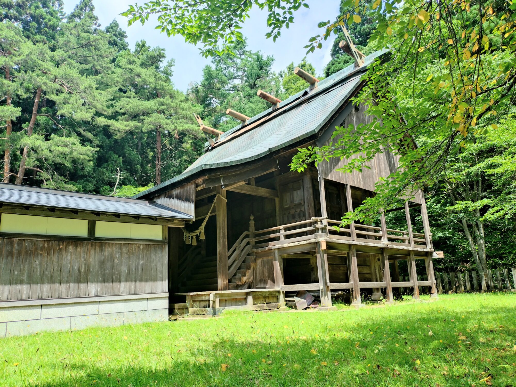 土津神社