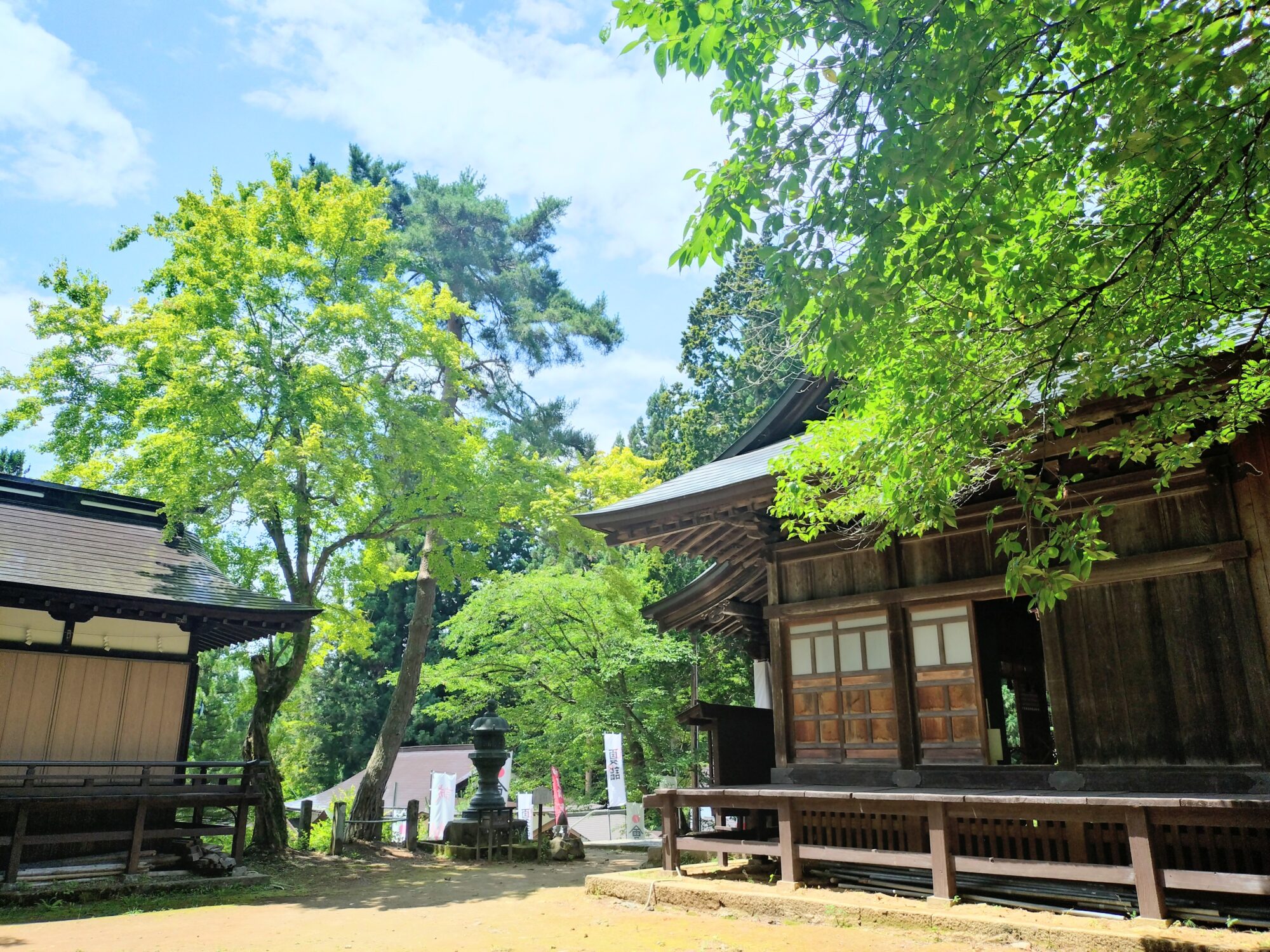 土津神社