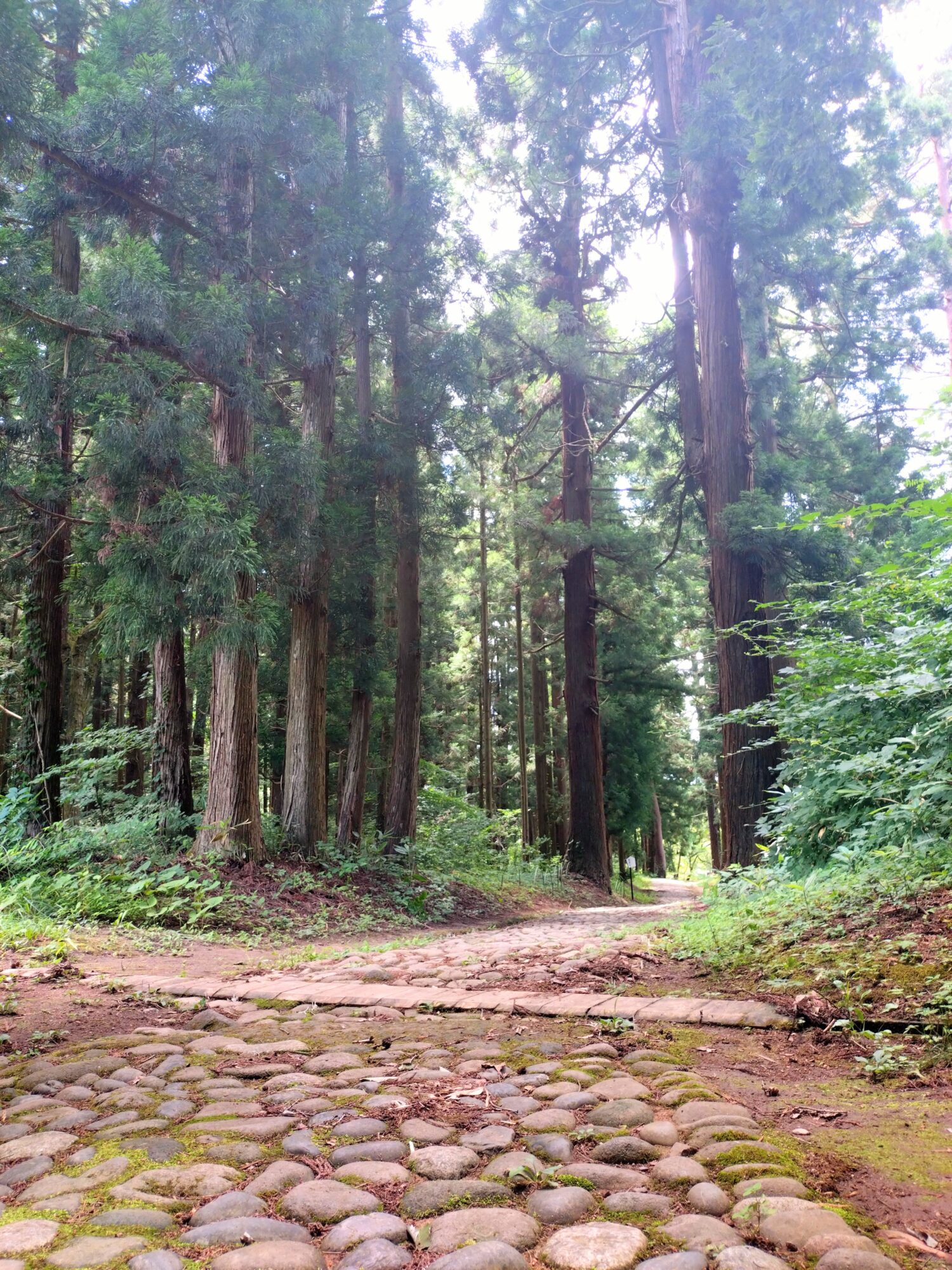 土津神社