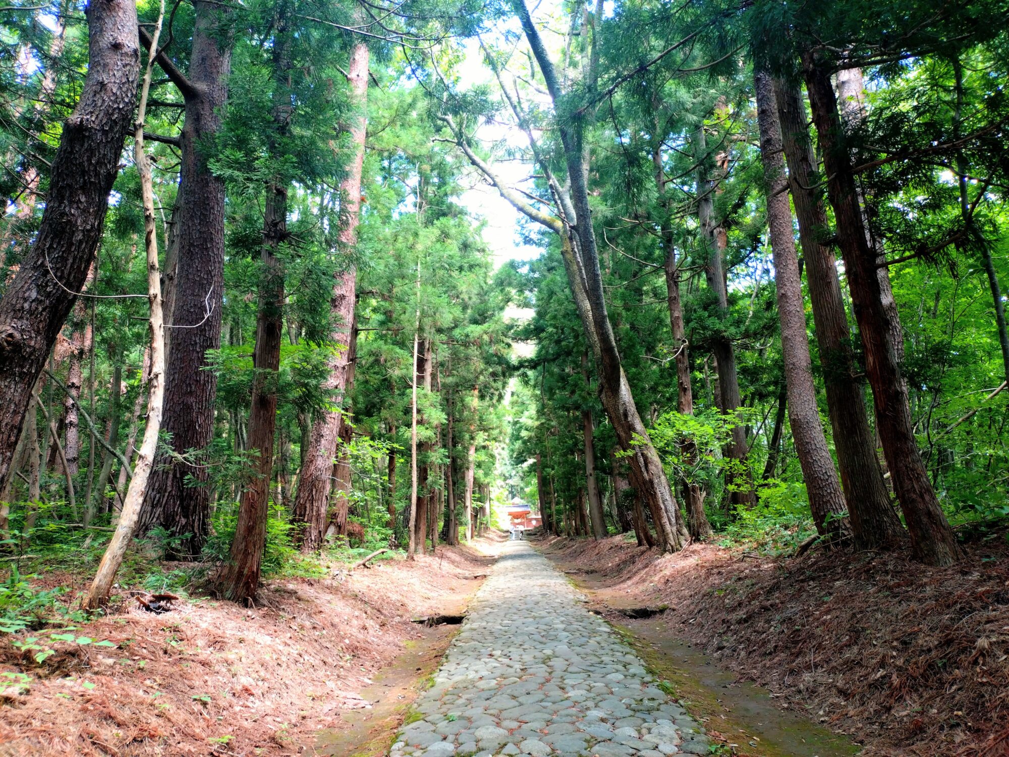 土津神社