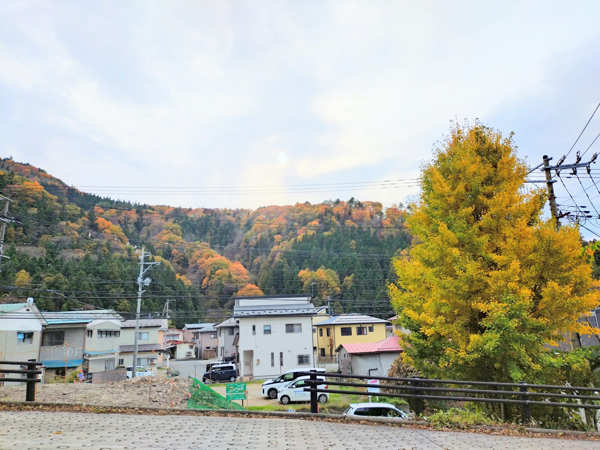 東山温泉街